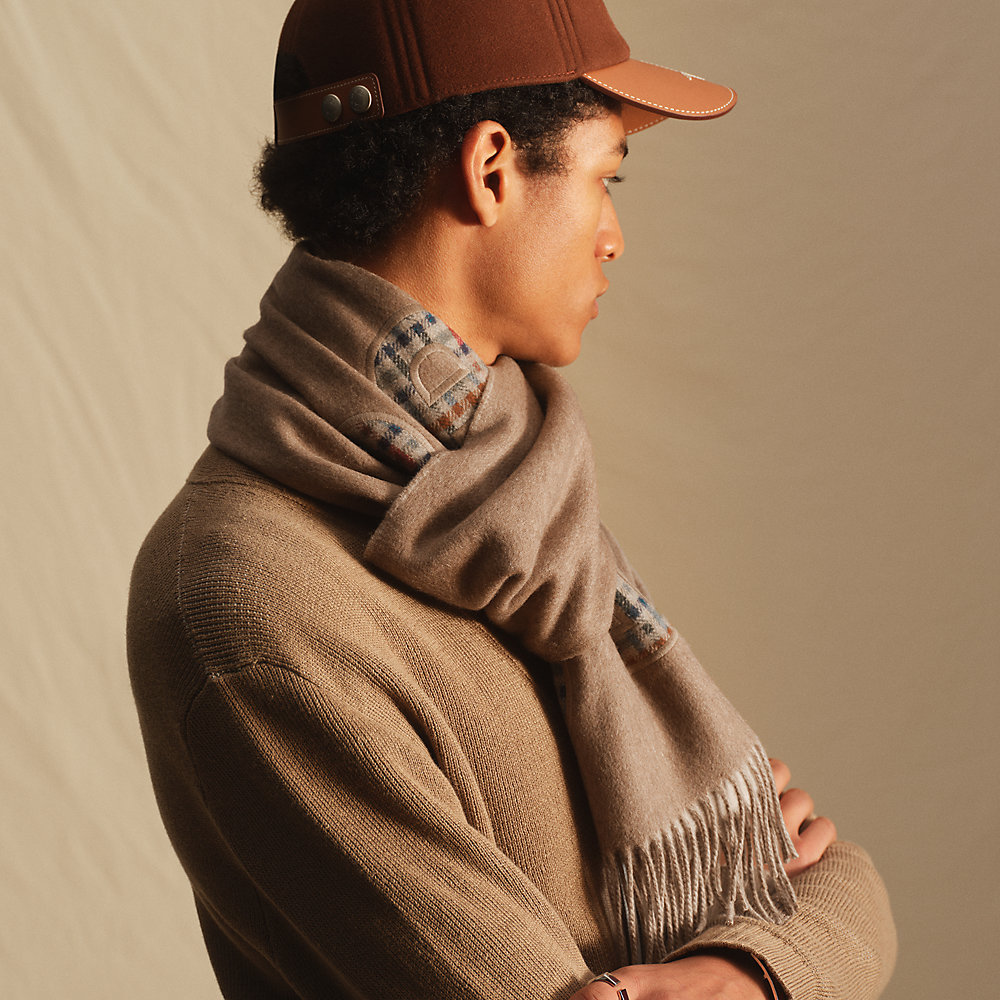 HERMES(エルメス) ストール(ショール) カレH100 ベージュ×ダークブラウン×マルチ impoossiiible(アンポッシーブル)/2022SS カシミヤ、シルク HERMES - HERMES(エルメス) ストール(ショール) カレH100 ベージュ